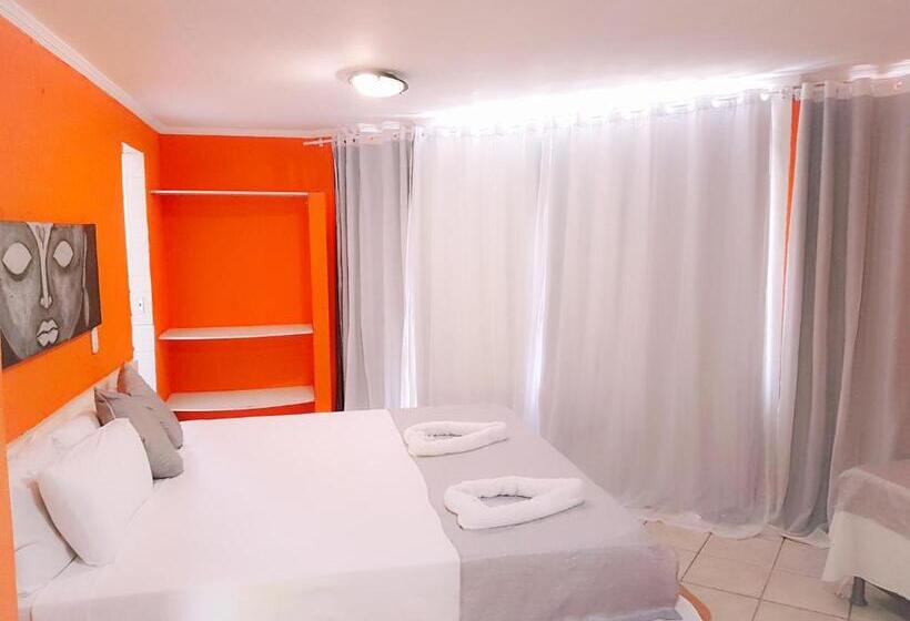 غرفة قياسية رباعية, Porto Center