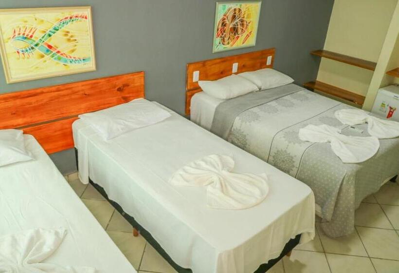 غرفة قياسية رباعية, Porto Center