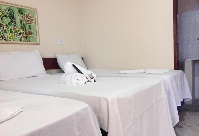 غرفة إقتصادية ثلاثية, Porto Center