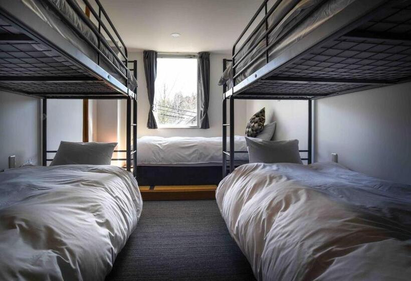 سرير فى غرفة مشتركه, The Phat Packers