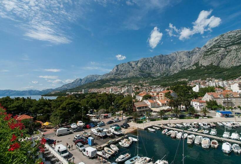 آپارتمان 1 خوابه با بالکن و چشمانداز دریا, Aparthotel Miramare