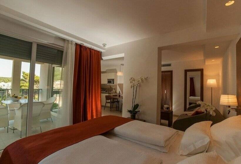 استودیو استاندارد با چشمانداز پارک, Aparthotel Miramare