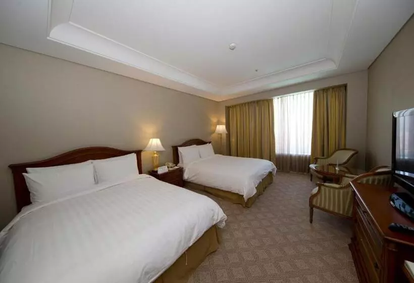 ２ダブルベッドのスタンダードルーム, High1 Grand Hotel Main Tower