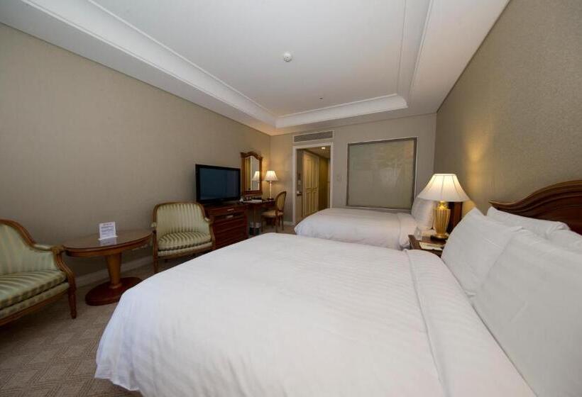 Номер Стандарт 2 Двуспальные Кровати, High1 Grand Hotel Main Tower