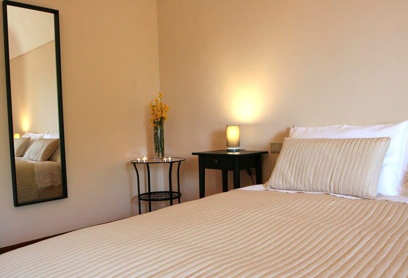 חדר סופריור לשלושה, Convento Di San Colombo