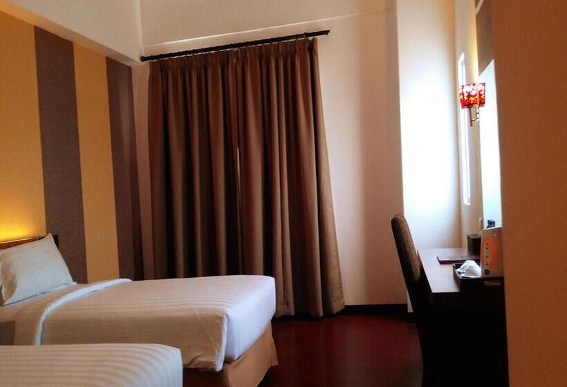 غرفة سوبيريور مطلة على المدينة, Grand Imawan