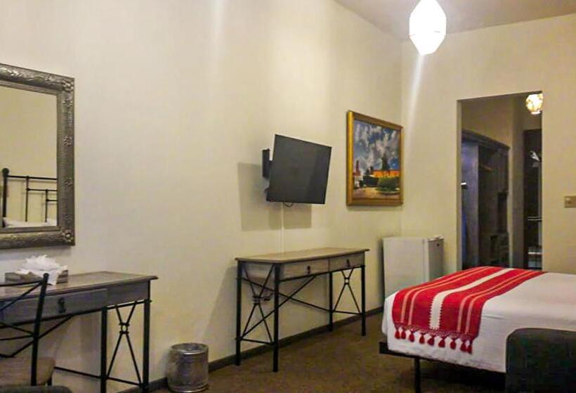 주니어 스위트, La Casona 30