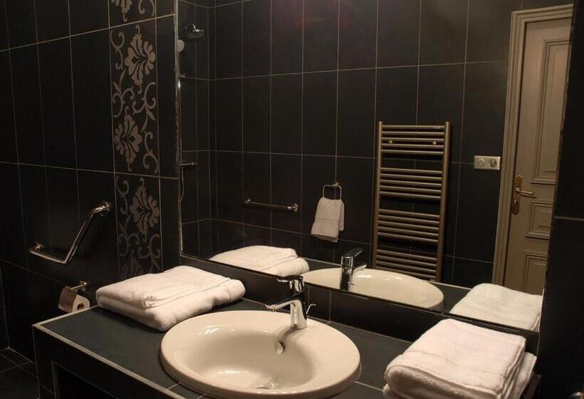 标准间, Le Logis Du Péré