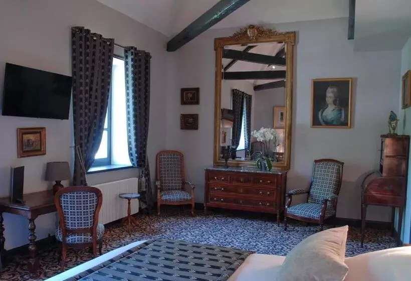 スーペリアールーム, Le Logis Du Péré