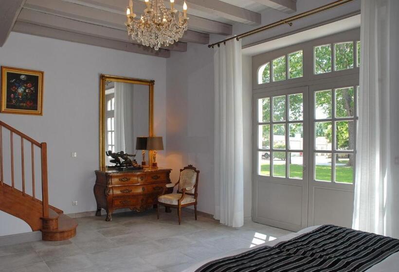 四人标准间, Le Logis Du Péré