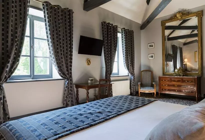 スーペリアールーム, Le Logis Du Péré