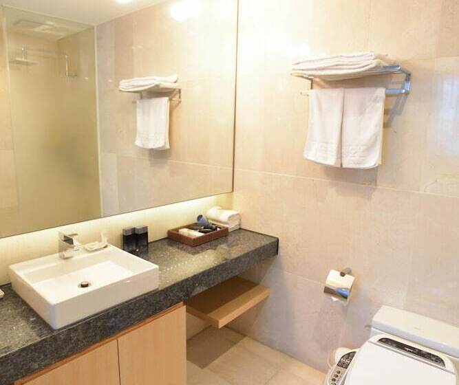 חדר סופריור, Matthieu Yeosu