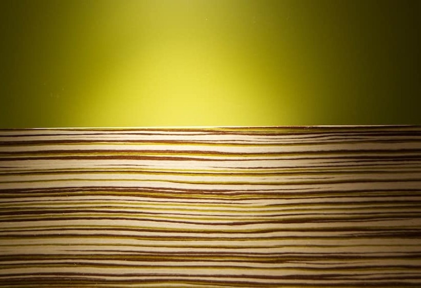 חדר סופריור, Matthieu Yeosu