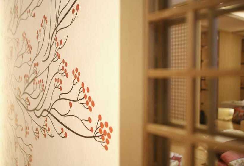 חדר דלוקס, Matthieu Yeosu