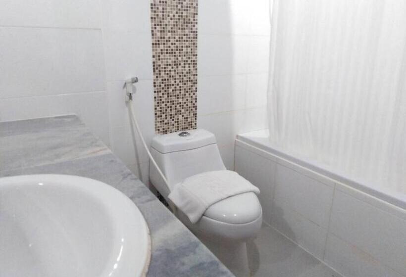 اتاق استاندارد, Merlin Grand