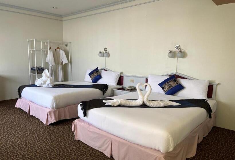 سوییت خانوادگی, Merlin Grand