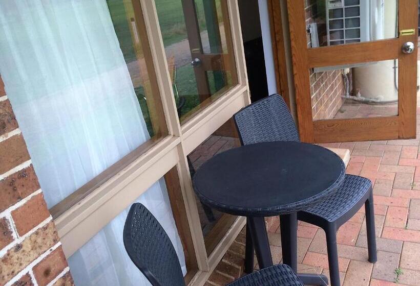 חדר סטנדרט, Town & Country Motor Inn