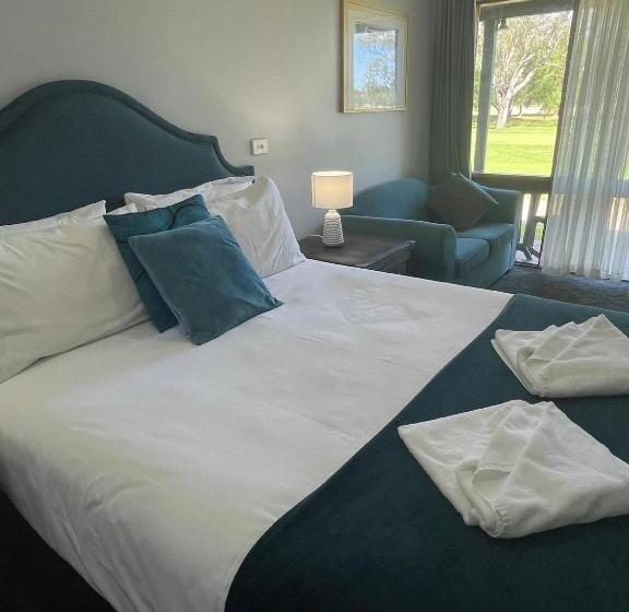 חדר דלוקס עם מרפסת, Town & Country Motor Inn