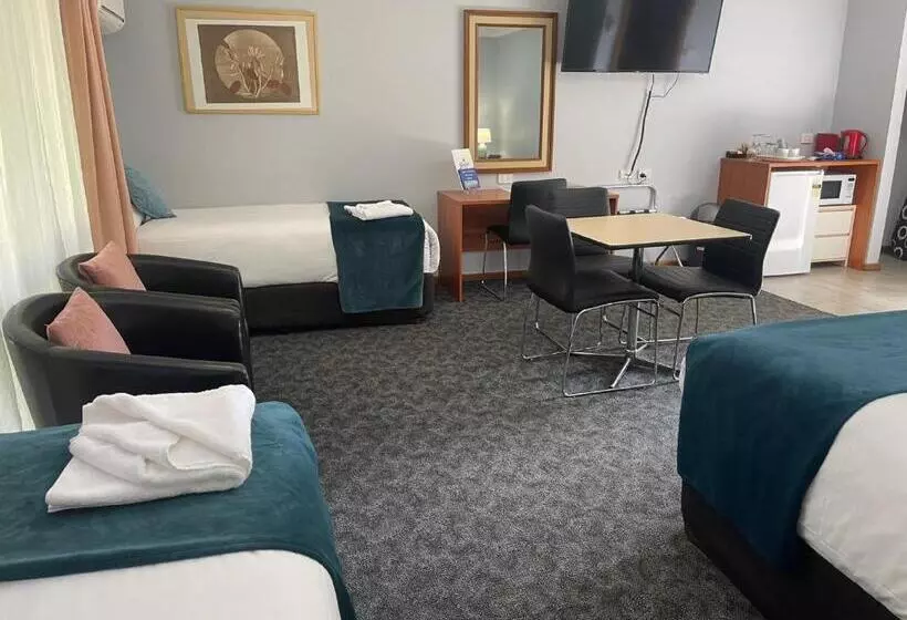 スイート（家族用）, Town & Country Motor Inn