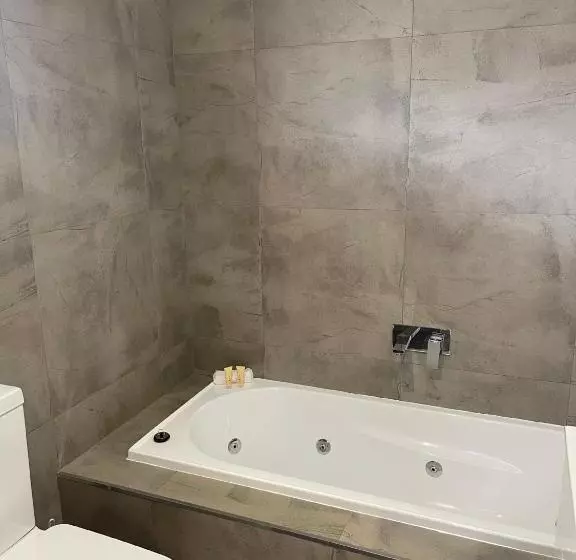 スイート（家族用）, Town & Country Motor Inn