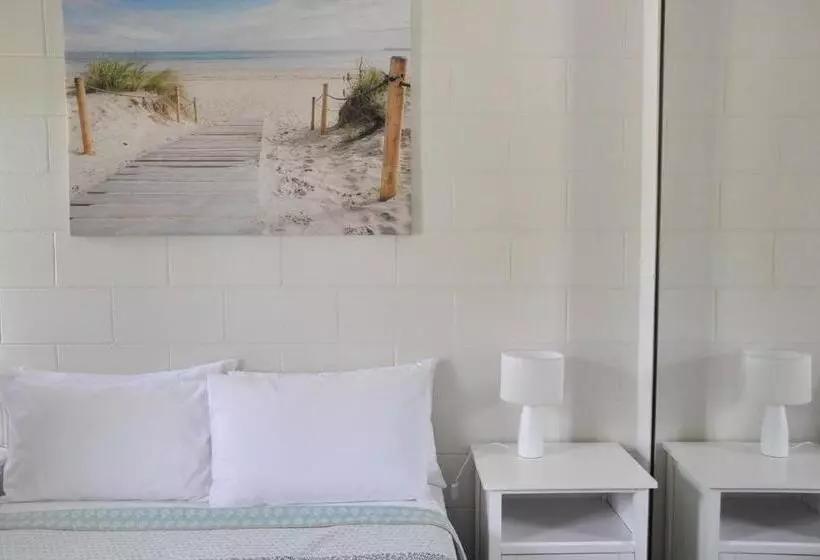 اتاق خانوادگی, Palm Waters Holiday Villas