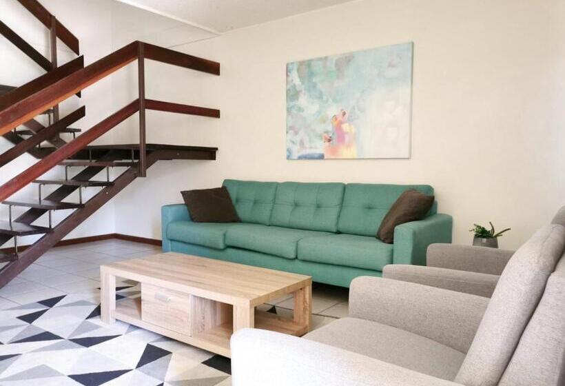 ファミリールーム, Palm Waters Holiday Villas