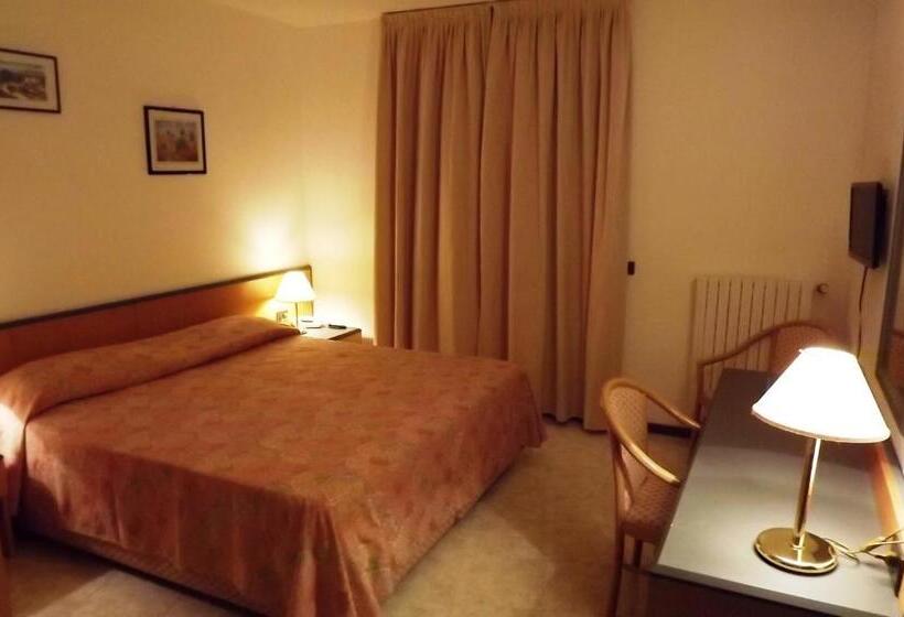 اتاق استاندارد با چشم‌انداز, Park Hotel Zanzanù