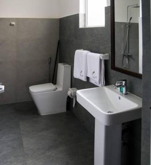 디럭스 트리플 룸, Peacock Villa