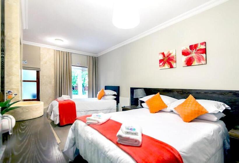 غرفة ديلوكس عائلية, Or Tambo Guest House