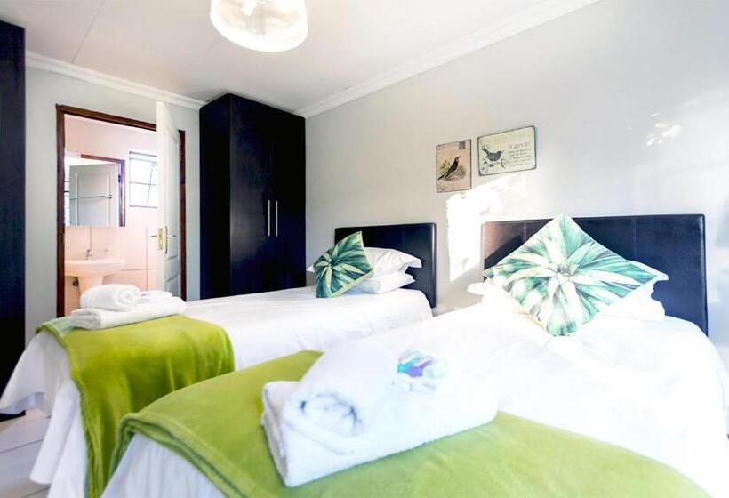 غرفة إقتصادية, Or Tambo Guest House