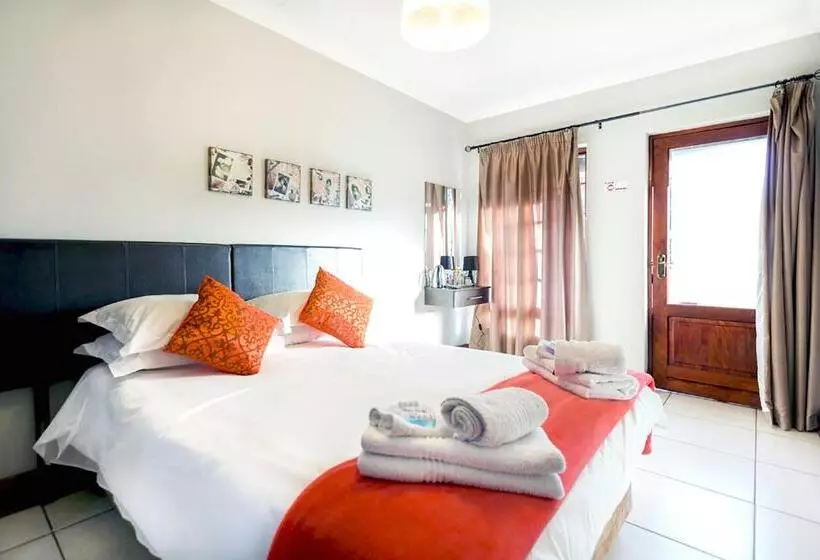 Economy-huone, Or Tambo Guest House
