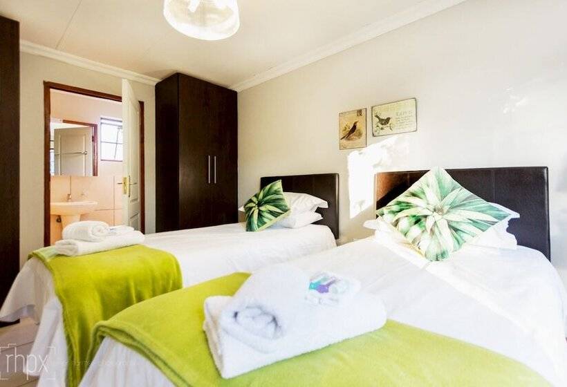 غرفة إقتصادية, Or Tambo Guest House