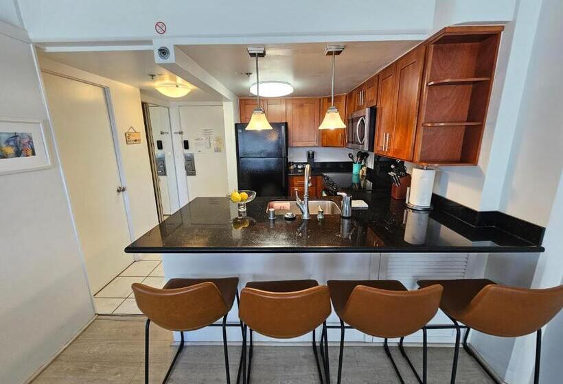Апартаменты 1 Спальня Вид на Море, Ilikai Hotel Condo With Kitchen And Ocean View