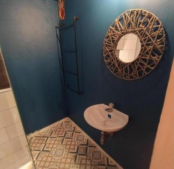 Четырехместный Номер Стандарт, Hostal Casa Primavera