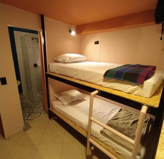 Четырехместный Номер Стандарт, Hostal Casa Primavera