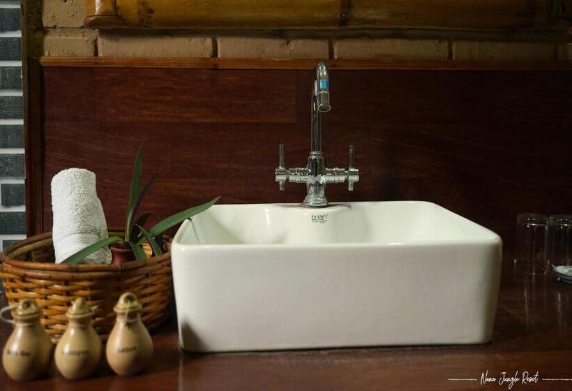 کلبه ییلاقی, Nana Jungle Resort