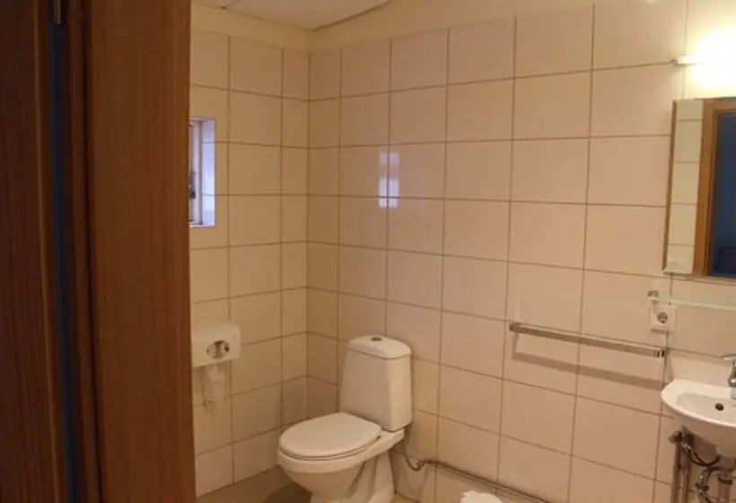 اتاق استاندارد با سرویس بهداشتی مشترک, Kast Guesthouse