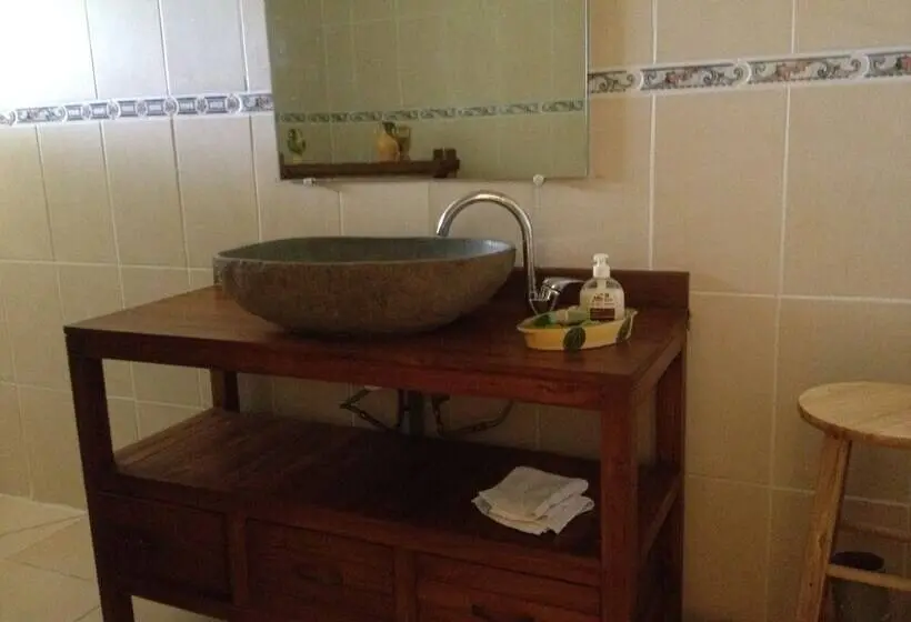 اتاق استاندارد, Gîte Domaine De La Ferme D Erambere Lot 67 Route De La Nondoue