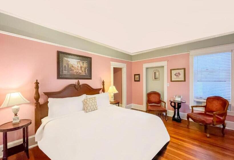 חדר סטנדרט עם מיטת קינג, Southern Wind Inn