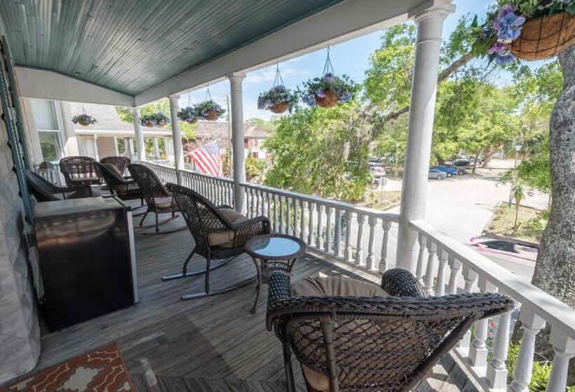 חדר סופריור עם מיטת קינג, Southern Wind Inn