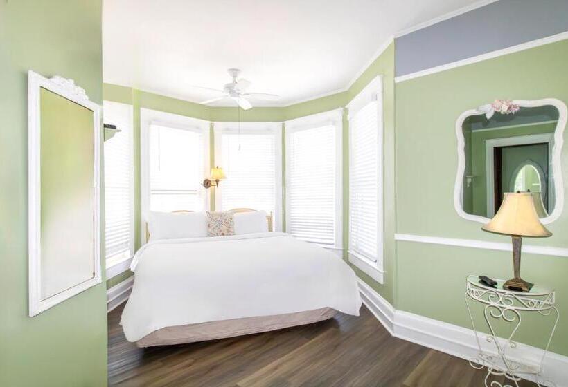 带大床的高级房间, Southern Wind Inn