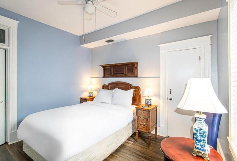 חדר סטנדרט עם מרפסת, Southern Wind Inn