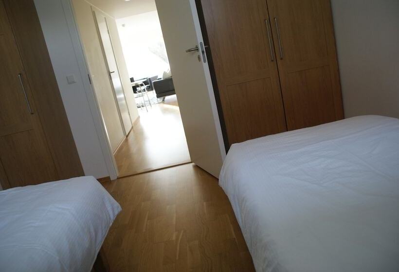 דירת שני חדרים, Fjordbris