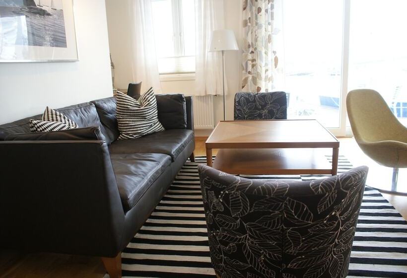 דירת שלושה חדרים, Fjordbris