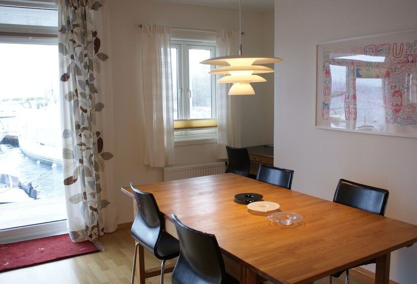 דירת שלושה חדרים, Fjordbris