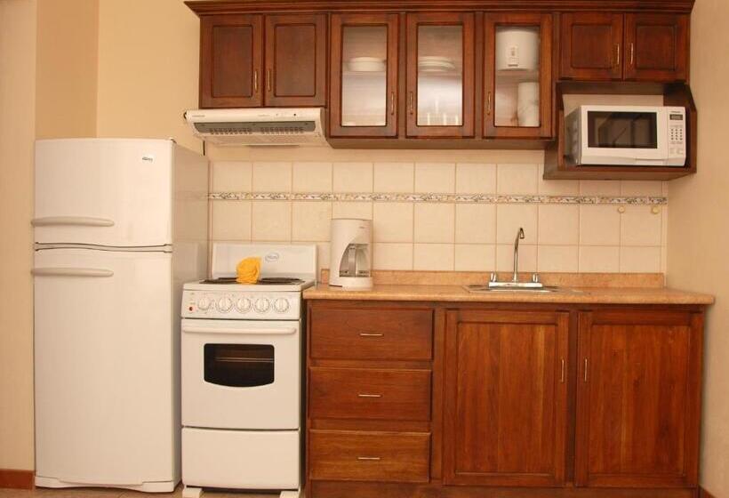 Семейный Номер, Las Brumas