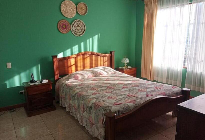 Семейный Номер, Las Brumas