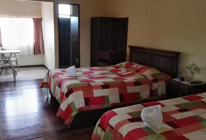 Номер Economy, Las Brumas