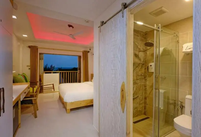 اتاق لوکس با چشم‌انداز دریا, Luau Beach Inn Maldives