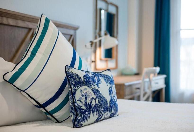 带大床的标准间, Rambutan Resort